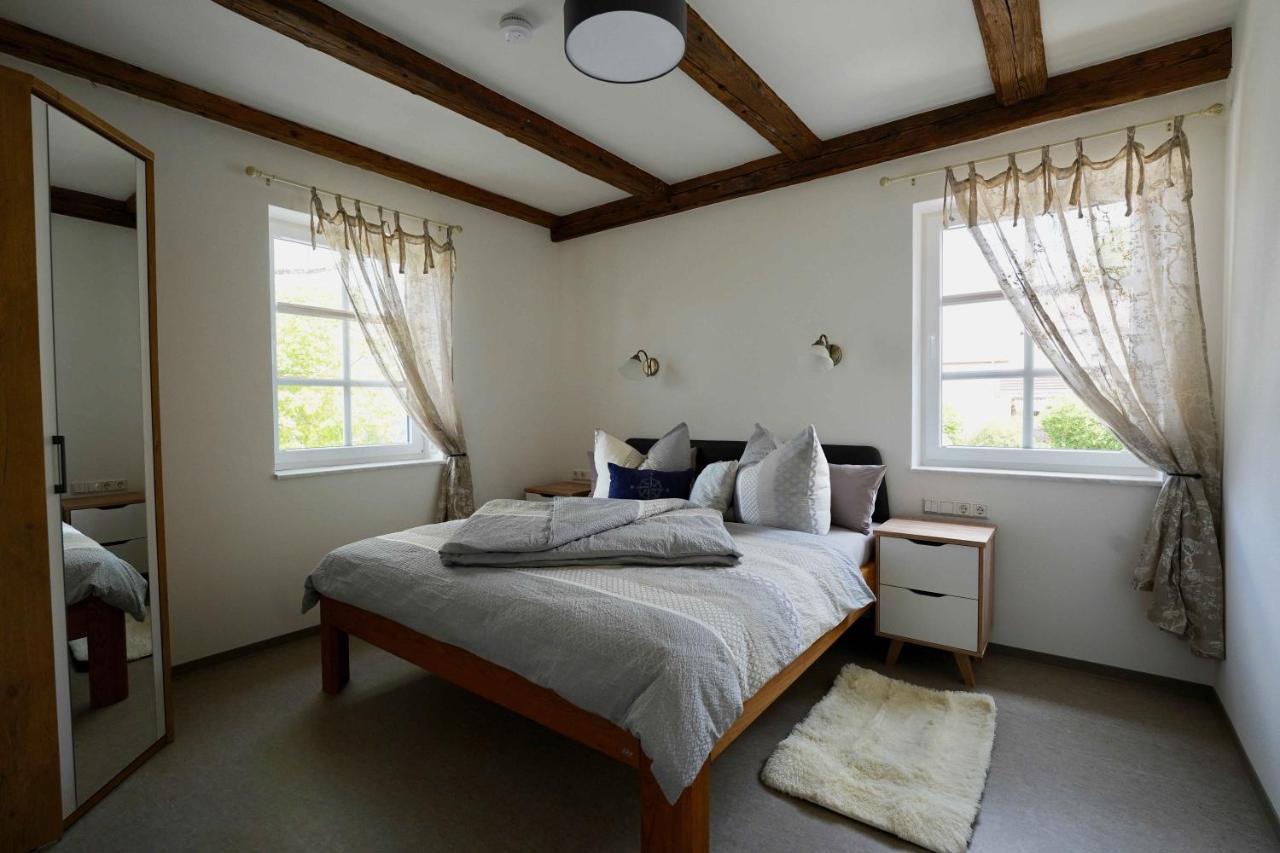 Walddorf  Familien- Und Apartmenthotel Lerchenberghof מראה חיצוני תמונה