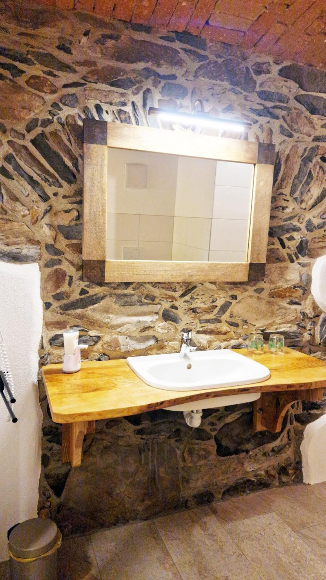 Walddorf  Familien- Und Apartmenthotel Lerchenberghof מראה חיצוני תמונה