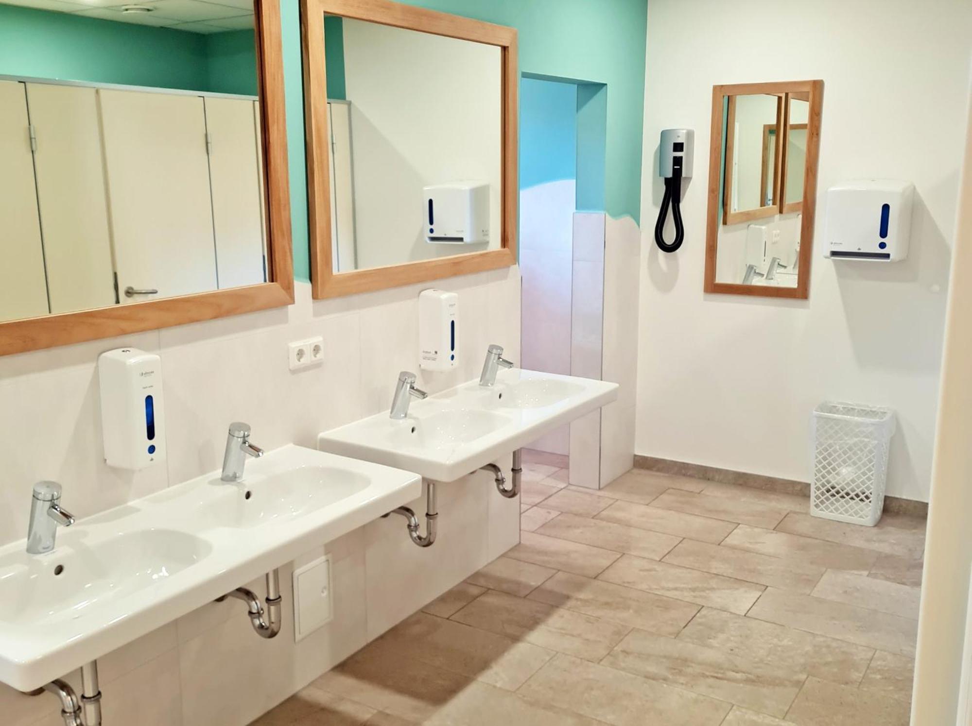 Walddorf  Familien- Und Apartmenthotel Lerchenberghof חדר תמונה